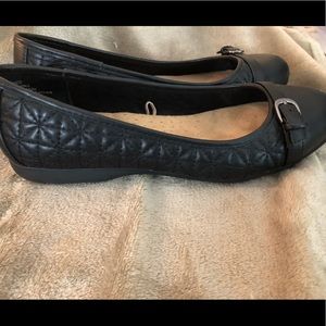 Croft &Barrow black flats size 8